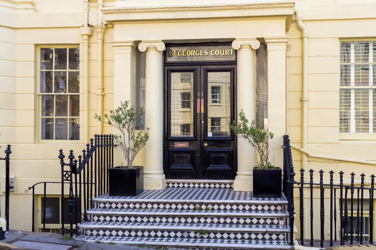 Sky View Double Bed Apartment In Brighton And Hove By Myholidaylet